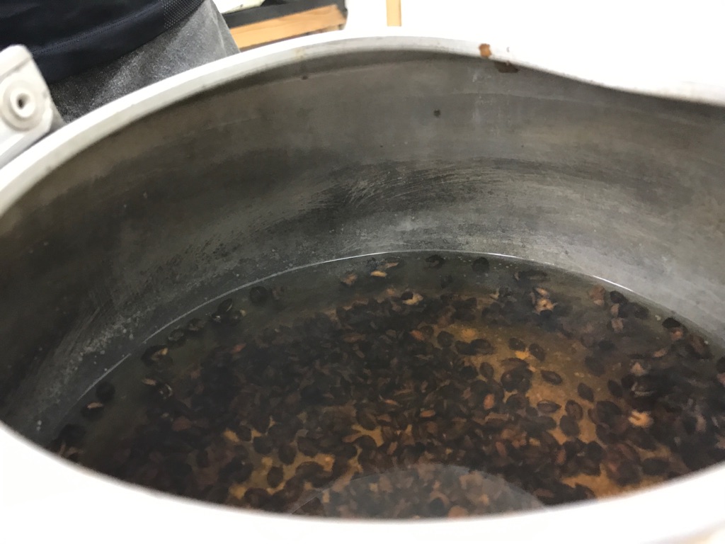 麦茶を煮出して作るには、どのくらいの量が良いのか探ってみた